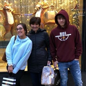 Meet your Posher, Cole